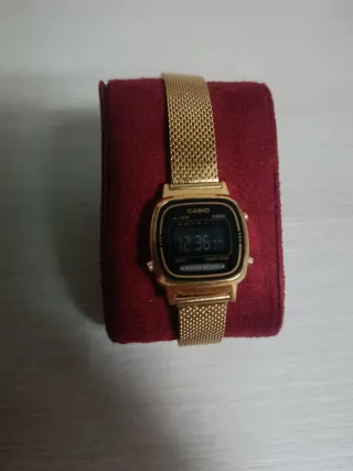Casio LA670WE Dorado - Pila y Correa Nuevas