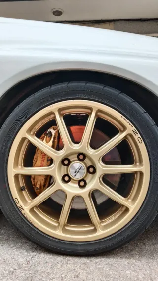 Llantas Subaru Prodrive Doradas