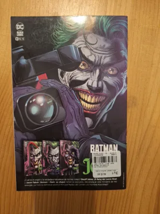 Titanes 2 Cómics y 1 Batman La Guerra de Joker