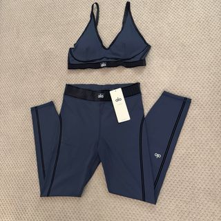 Conjunto Alo Yoga Azul Marino Talla L