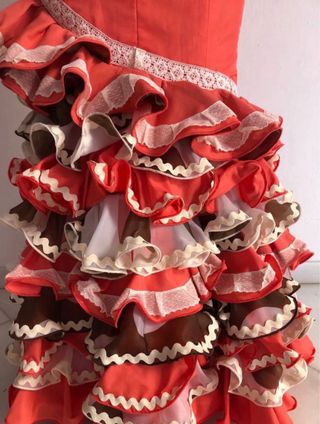 Traje Flamenca Coral Volantes Encaje