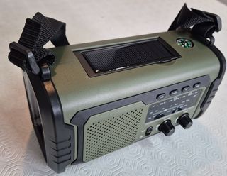Radio Emergencia 20000mAh, Linterna y Bluetooth