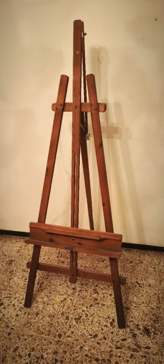 Caballete de madera para pintar