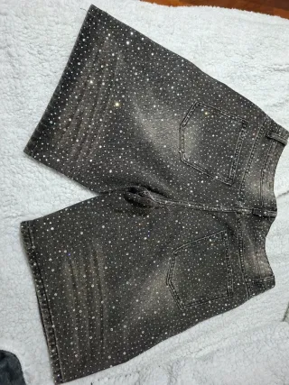 Short vaquero negro con brillantes talla 32 nuevo