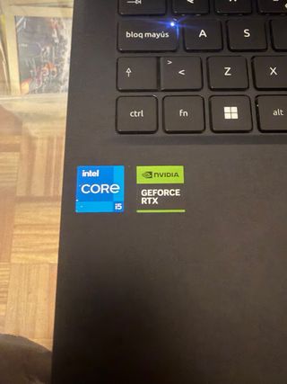 Ordenador portátil Acer Nitro V15 16GB RAM RTX