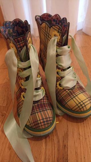 Botines Irregular Choice Tartán