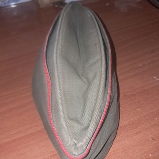 Antigua gorra cuartelera de cabo