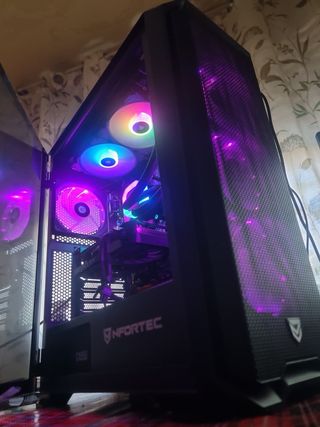 PC Gaming RTX 4060TI Ryzen 7 5800X 32GB RAM