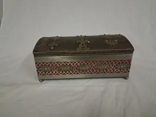 Caja de música antigua