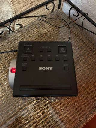 Radio Despertador Sony ICF-C1 Proyector Hora