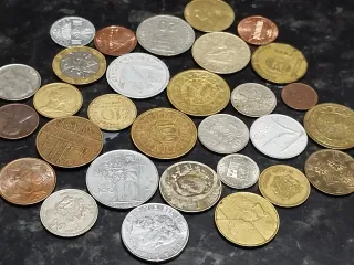 Lote 30 monedas del mundo