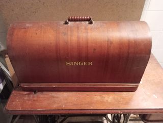 Máquina de coser Singer antigua