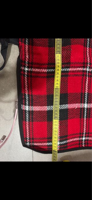 Manta para campo de cuadros roja y negra