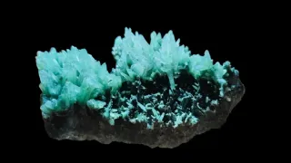 Quarzo Prasio Cristalli Grezzi