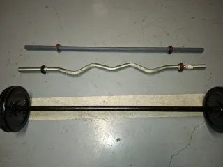 Barras de pesas (curl y recta)