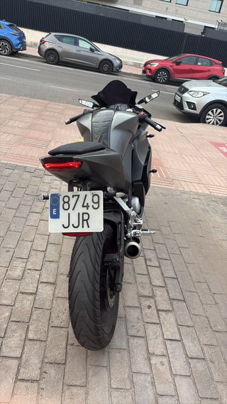 Yamaha YZF R125 2015, extras + piezas originales