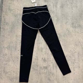 Conjunto Alo Yoga Leggings y Sujetador