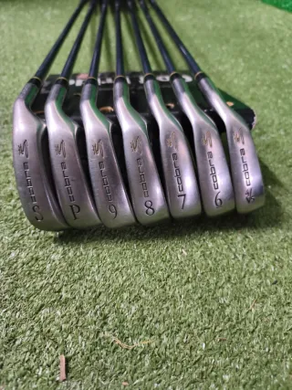 Palos de Golf Hierros King Cobra