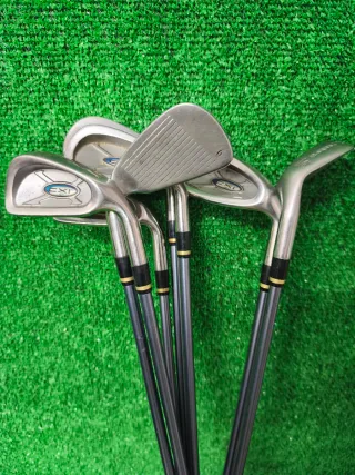 Palos de Golf Hierros King Cobra