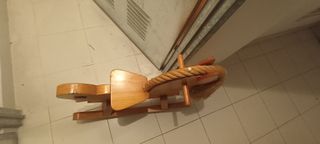 Caballito balancín de madera