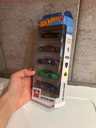Set 5 macchinine Hot Wheels - Nuovo
