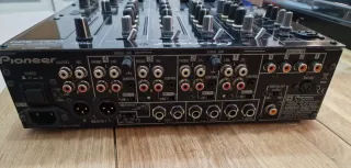 Cabina DJ Pioneer XDJ-700 + DJM-800