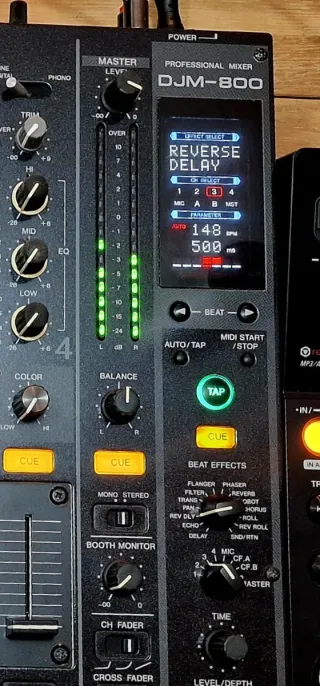 Cabina DJ Pioneer XDJ-700 + DJM-800