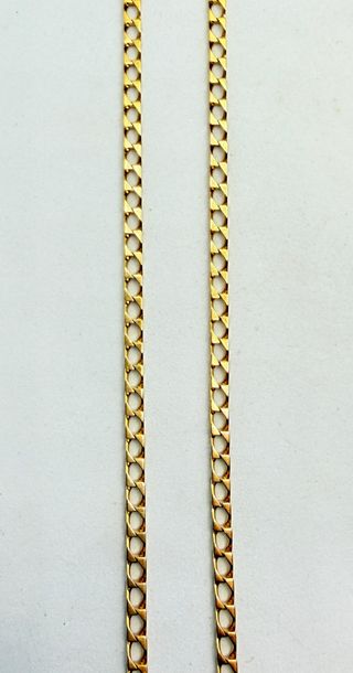 Cadena Alterna de oro de 18k, 17.28 g, 68 cm.