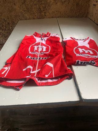 Cazadora y Camiseta HEBO Talla XL