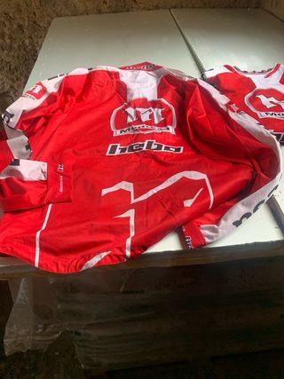 Cazadora y Camiseta HEBO Talla XL