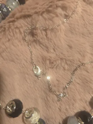 Conjunto de collar y pendientes