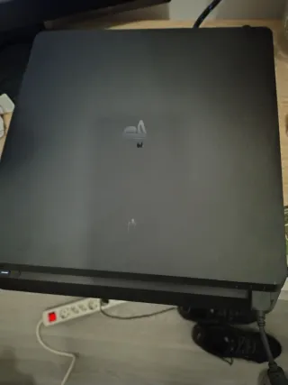 Consola PS4 Slim Negra