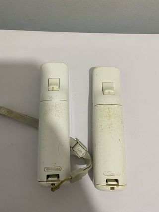 Mandos Wii y Nunchuk blancos