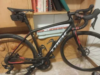 Bicicleta Trek Negra y Roja