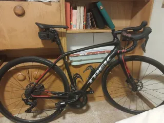 Bicicleta Trek Negra y Roja