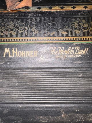 Acordeón M. Hohner The World's Best!