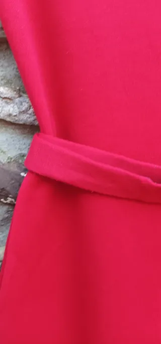 Vestido midi Zara rojo talla S