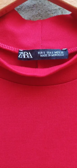 Vestido midi Zara rojo talla S