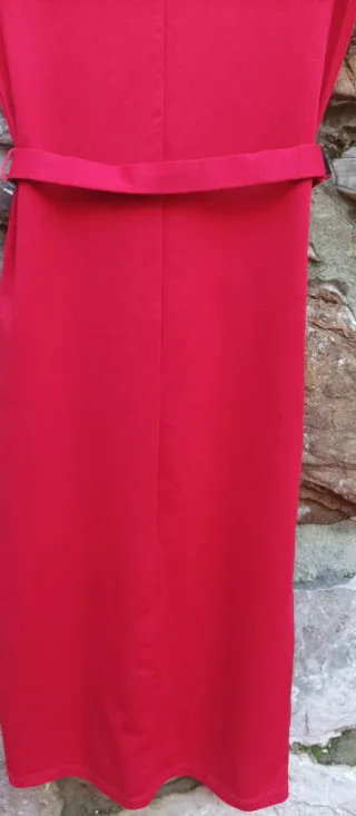 Vestido midi Zara rojo talla S