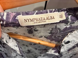 Blusa Nymphaea Alba Morado y Blanco