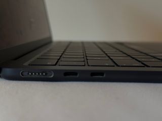 MacBook Air M2 13.6 8GB Medianoche + Caja Original