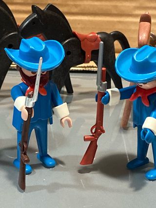 Lote 2,playmobil 7• de caballeria
