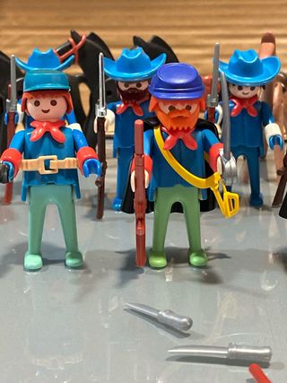 Lote 2,playmobil 7• de caballeria