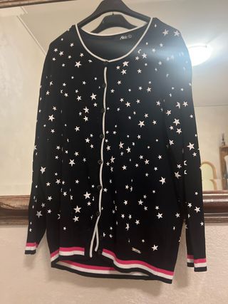 Maglia AKE nera con stelline bianche