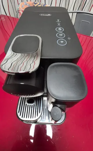 Cafetera Nespresso Lattissima One