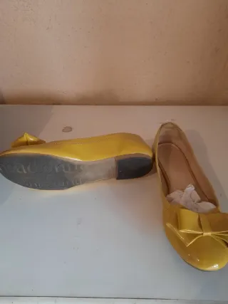 Ballerine gialle con fiocco