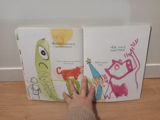 Libro infantil  Sin título (Hervé Tullet)