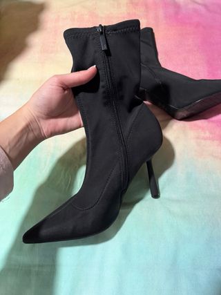 Botines Zara Tacón Aguja Negro Talla 40