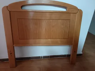 Cabecero de cama de madera