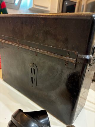 Teléfono antiguo de tren